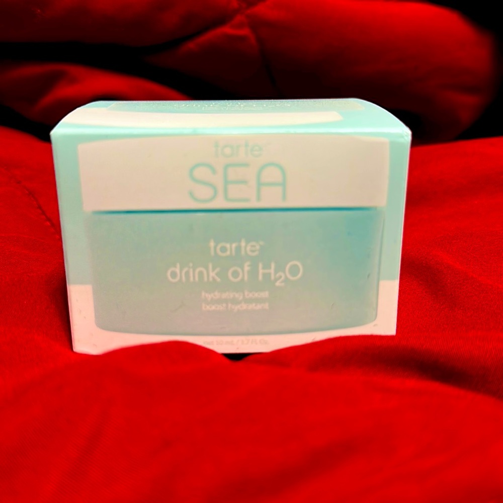 Tarté Drink of H2O hydrating boost moisturizer